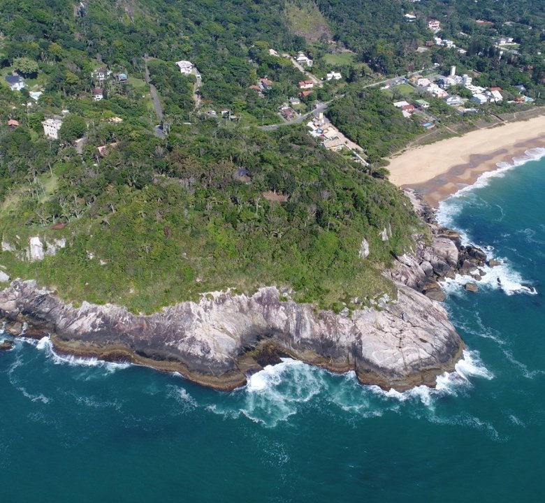 Terreno Frente Mar Estaleiro