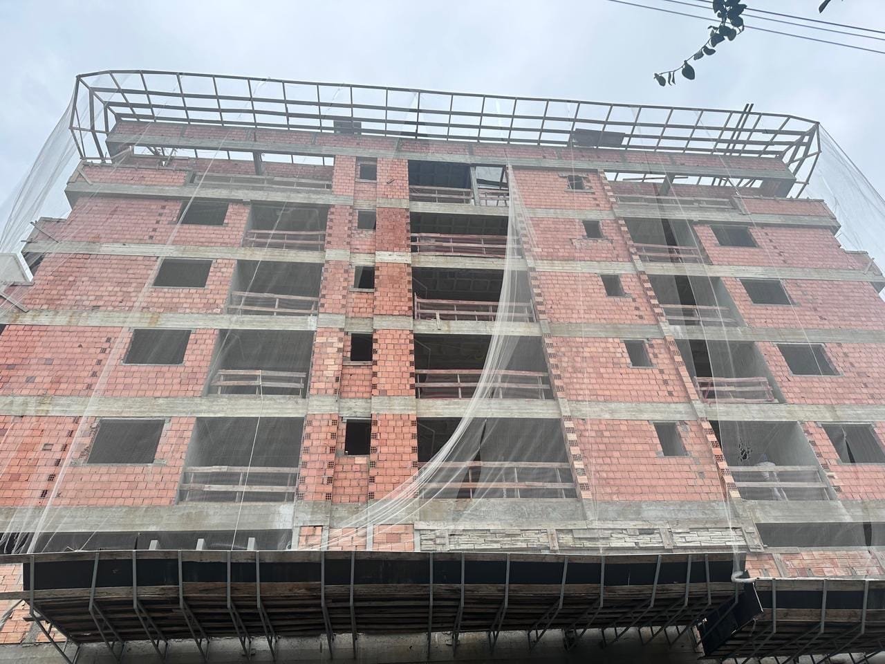 Continente Europeu Residencial Bombinhas