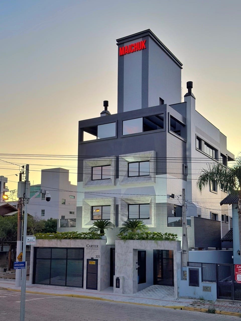 Cartier Residence Bombinhas