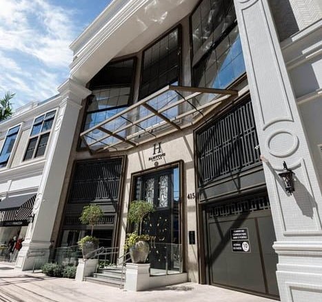 Hamptons Village Embraed