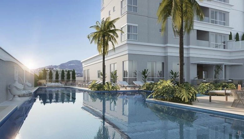 Hamptons Village Embraed