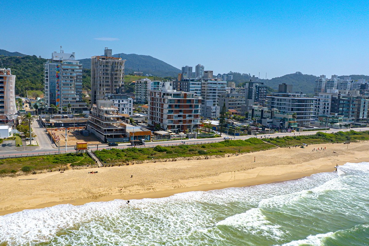 Tirreno Residenziale Praia Brava