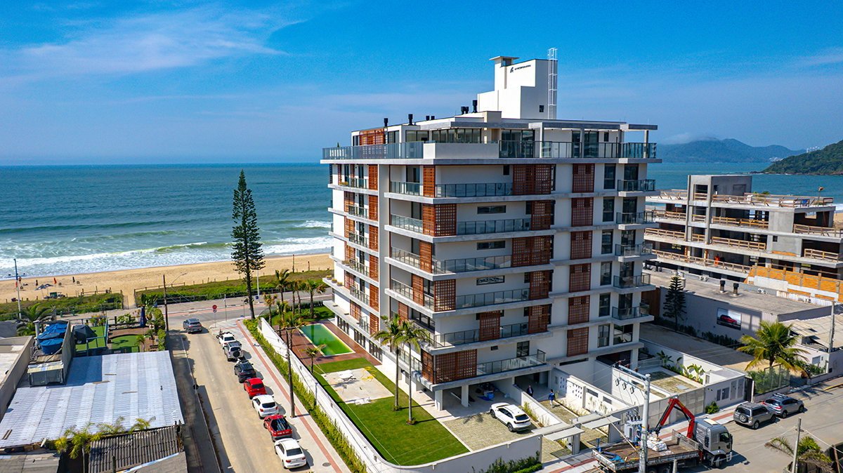 Tirreno Residenziale Praia Brava