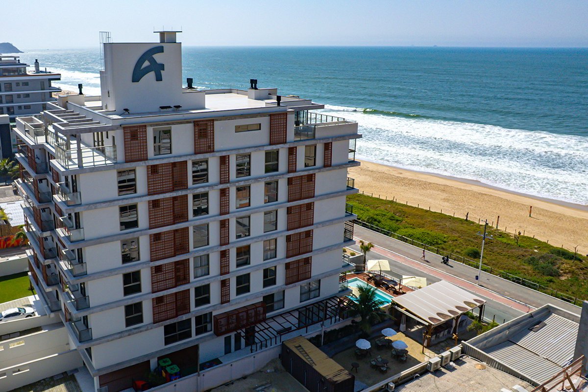 Tirreno Residenziale Praia Brava
