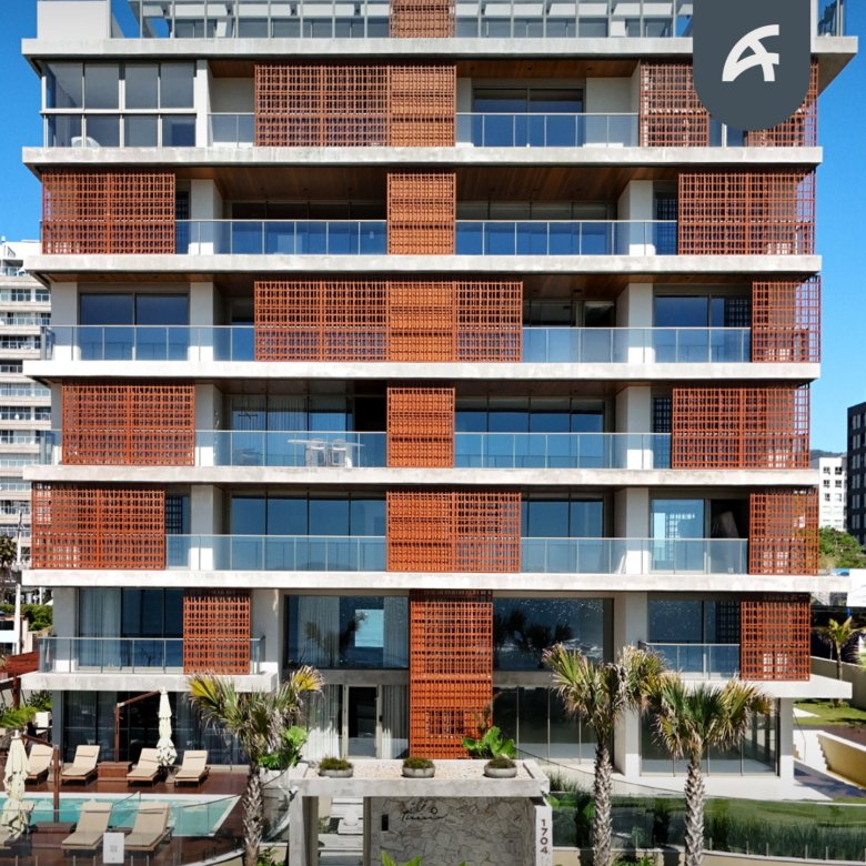 Tirreno Residenziale Praia Brava