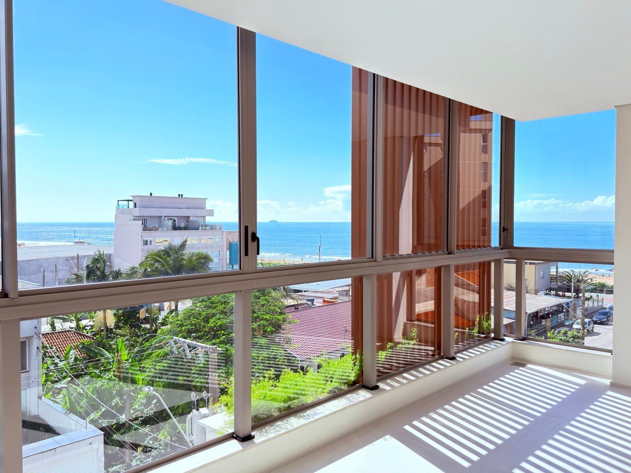 In Exclusive Home Praia Brava Itajaí